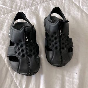 Nike water shoes - size 6 toddler